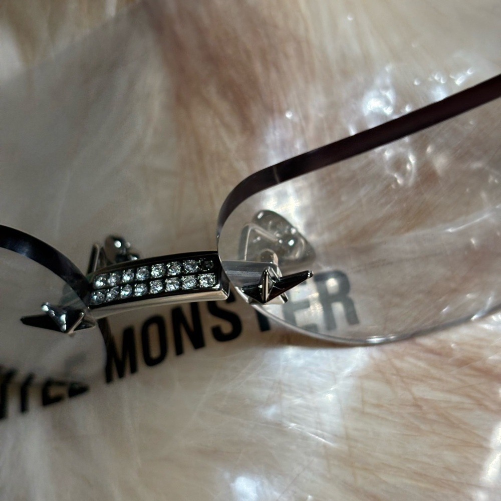 gentle monster jennie glitter 02 sunglasses - Picture 4 of 16
